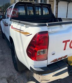 تويوتا هايلوكس